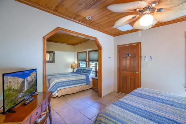 River Rock Inn 8